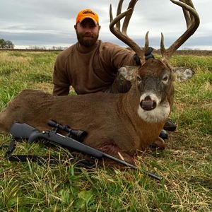 2015 Missouri rifle buck
157"
